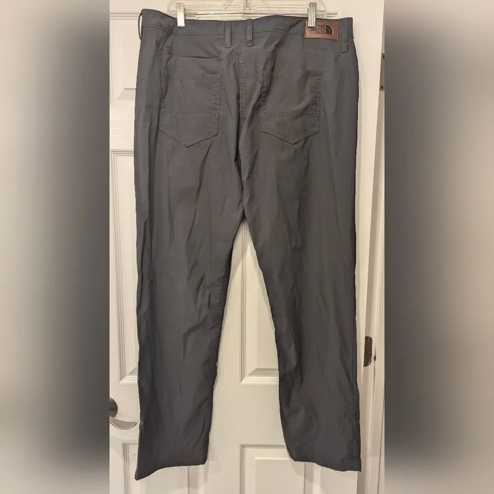 The North Face Flash Dry-XD Paramount men's gray hicking Pants size 40 zip fly